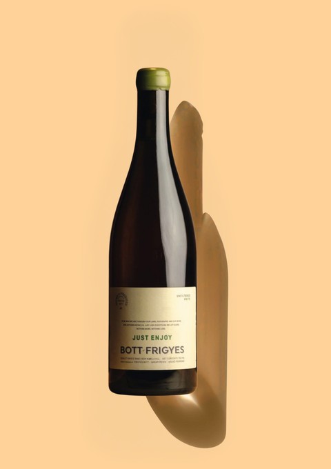 A skin contact white, or orange wine, that's smooth, creamy and exotic. 