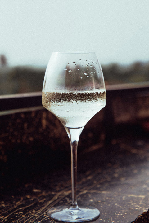 Showing the bubbles you would expect in any good champagne, and the refreshing nature of the sparkling wine